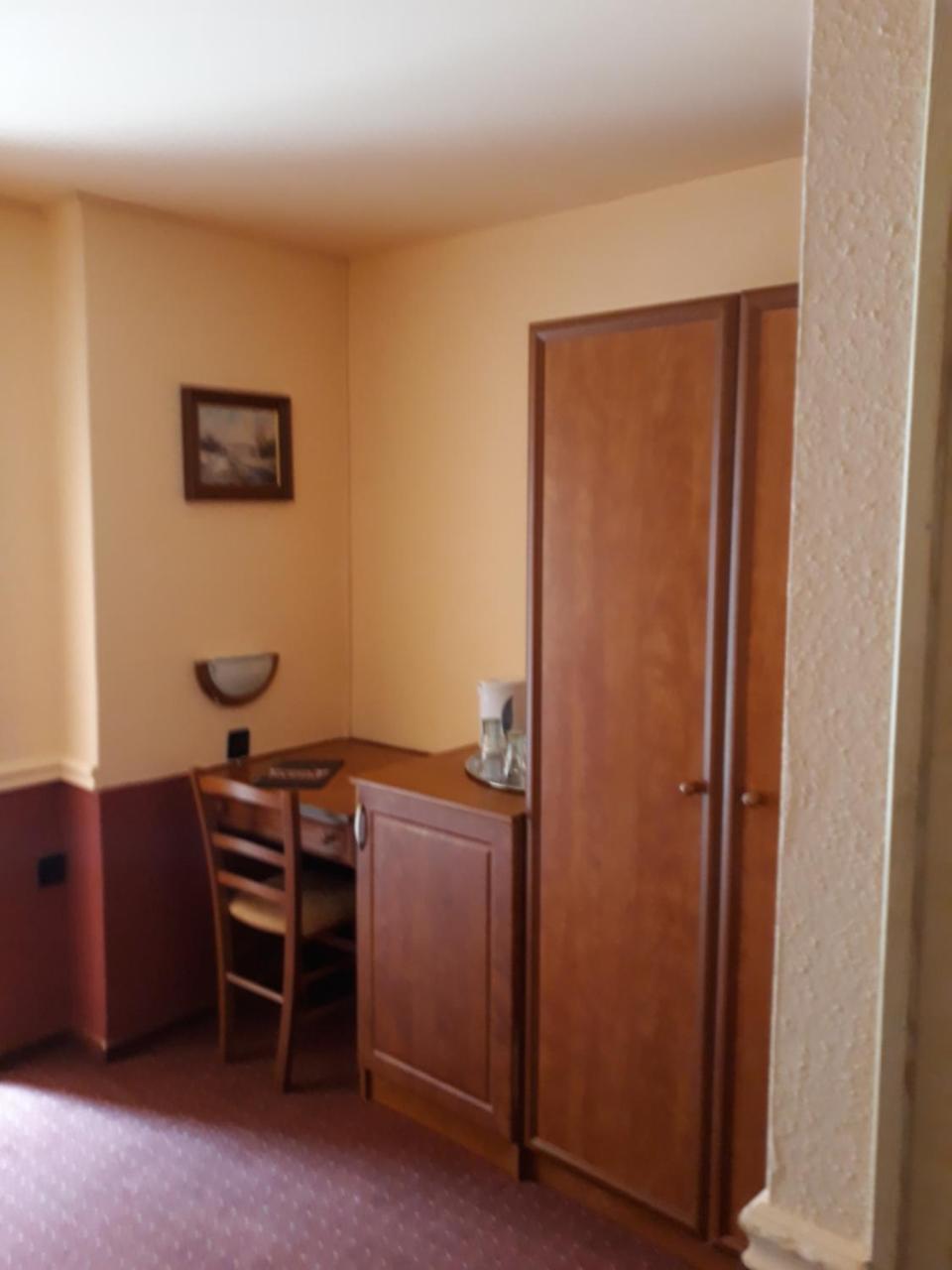 Fonix Panzio Otel Pápa Dış mekan fotoğraf